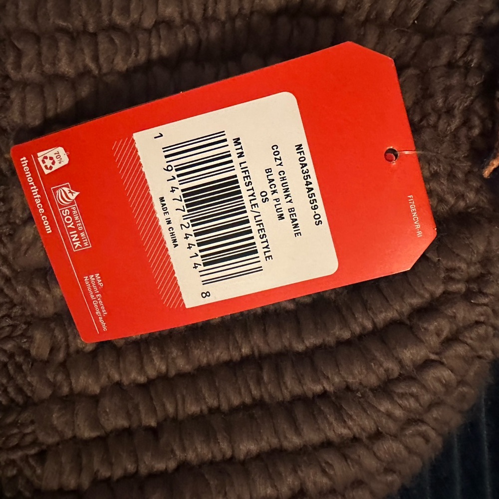 NWT North Face beanie- color black plum